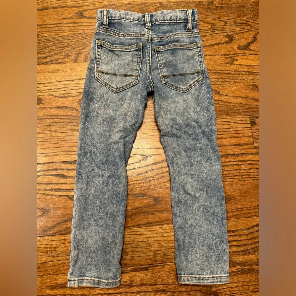 Cat and Jack stonewashed slim jeans with stretch, size 5T - Picture 2 of 5